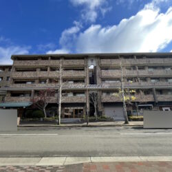 グランドヒルズ岡崎神宮道2階